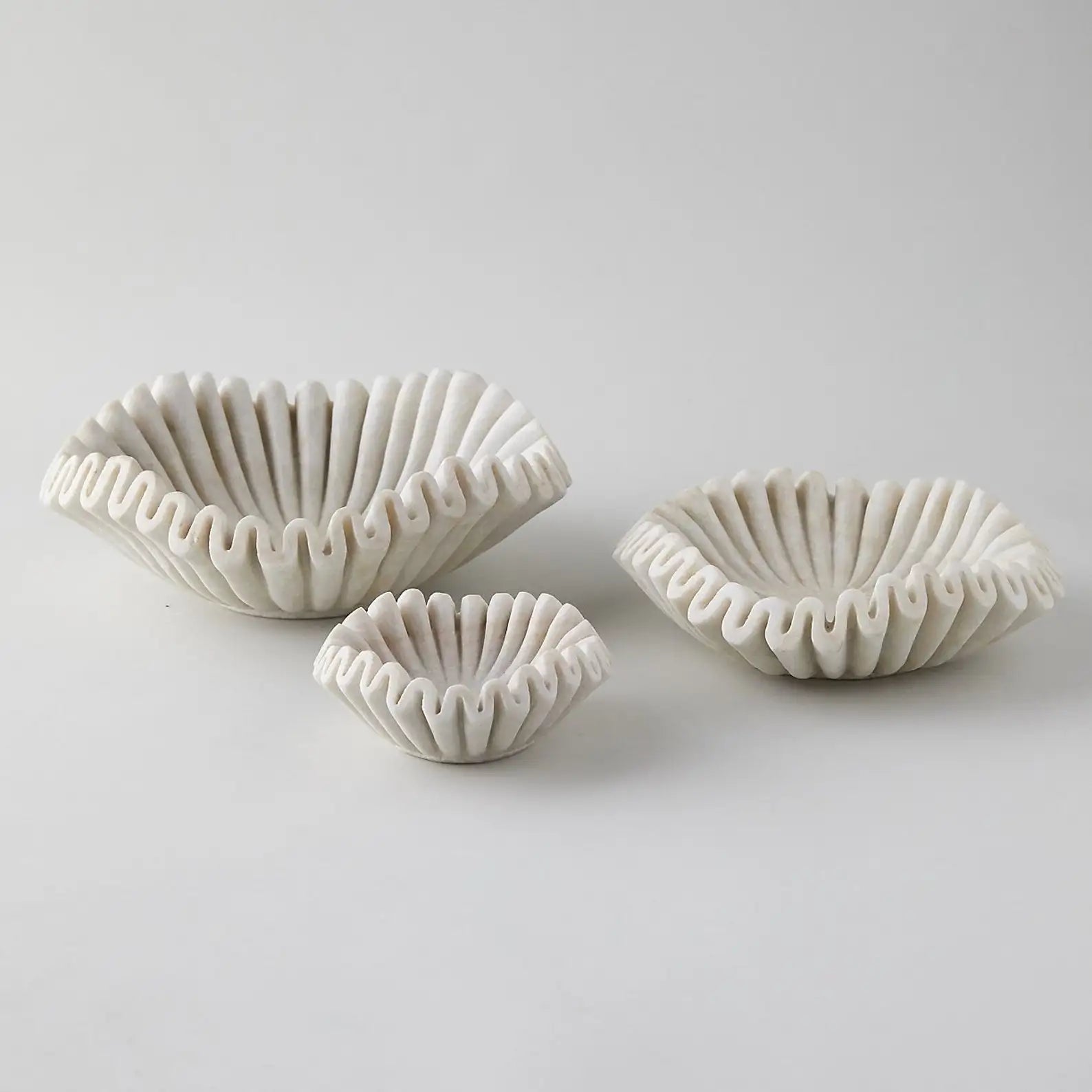 Polished Carrara White Marble Pet Bowl - Natural Onyx Stone Feeder for Dogs & Cats